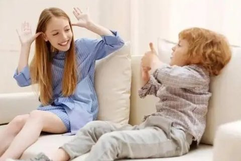 借卵宝宝发烧，症状解析与应对策略